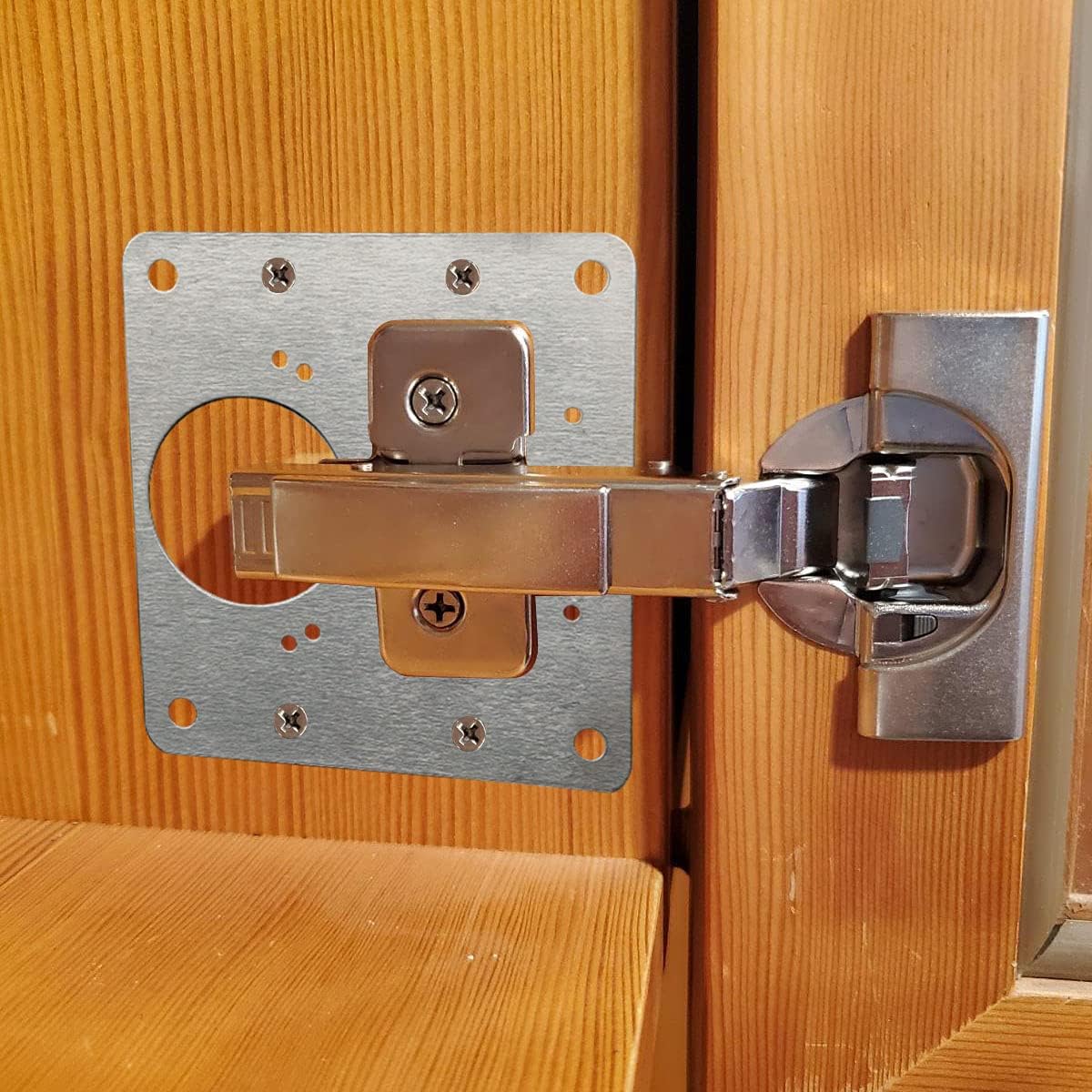 Piastra di Riparazione per Cer - Furniture Hardware Fixing Screws recensione e prezzo